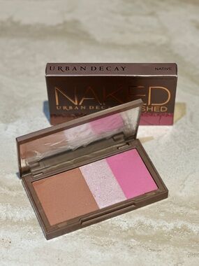 Urban Decay Naked Flushed - Native